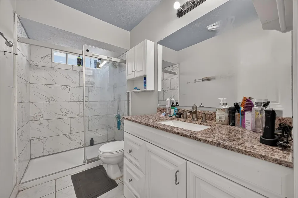 11930 Matagorda Lane Sugar Land, TX 77498