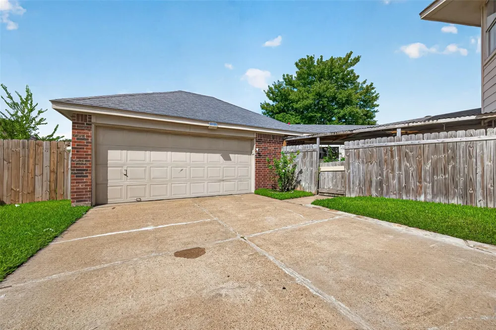 11930 Matagorda Lane Sugar Land, TX 77498