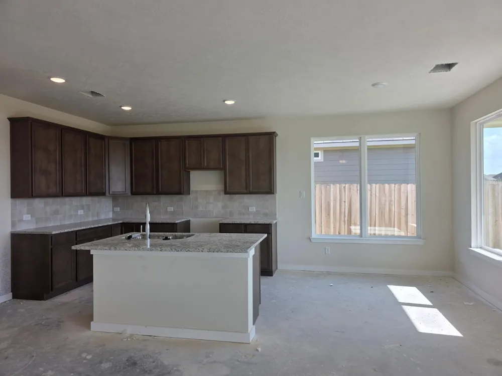 1496 Lake Ridge Drive Brenham, TX 77833