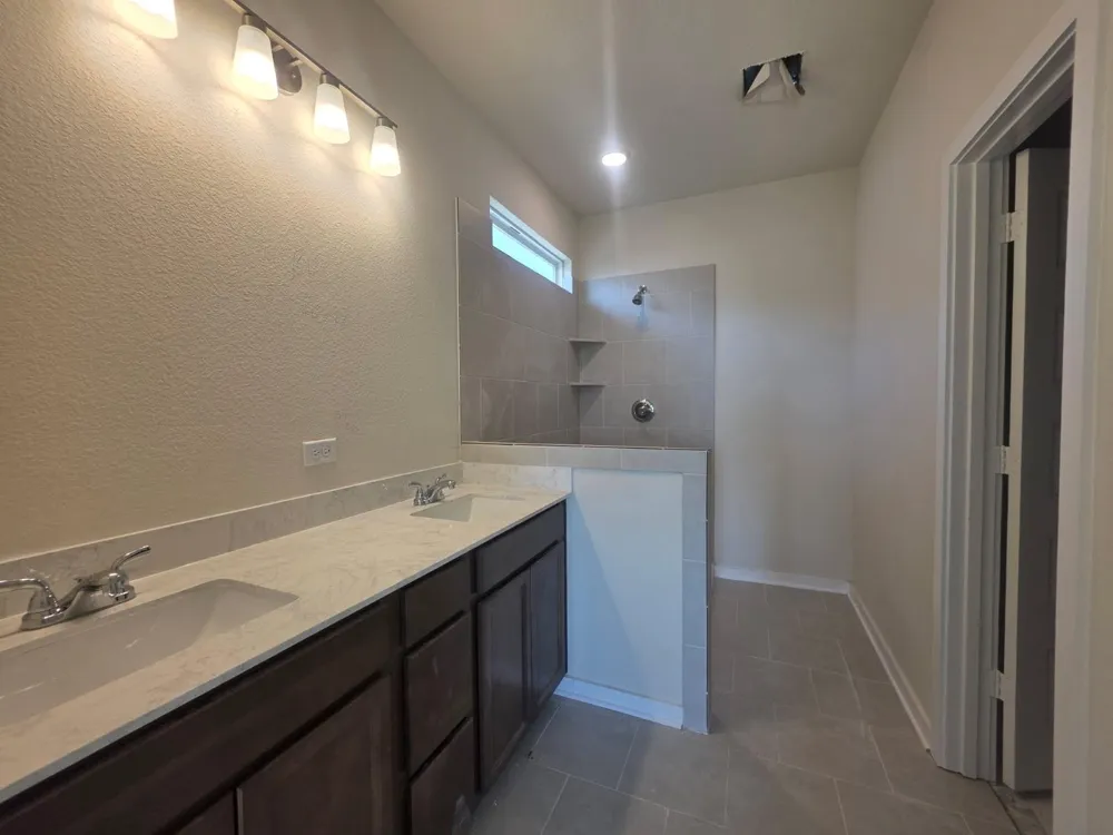 1496 Lake Ridge Drive Brenham, TX 77833
