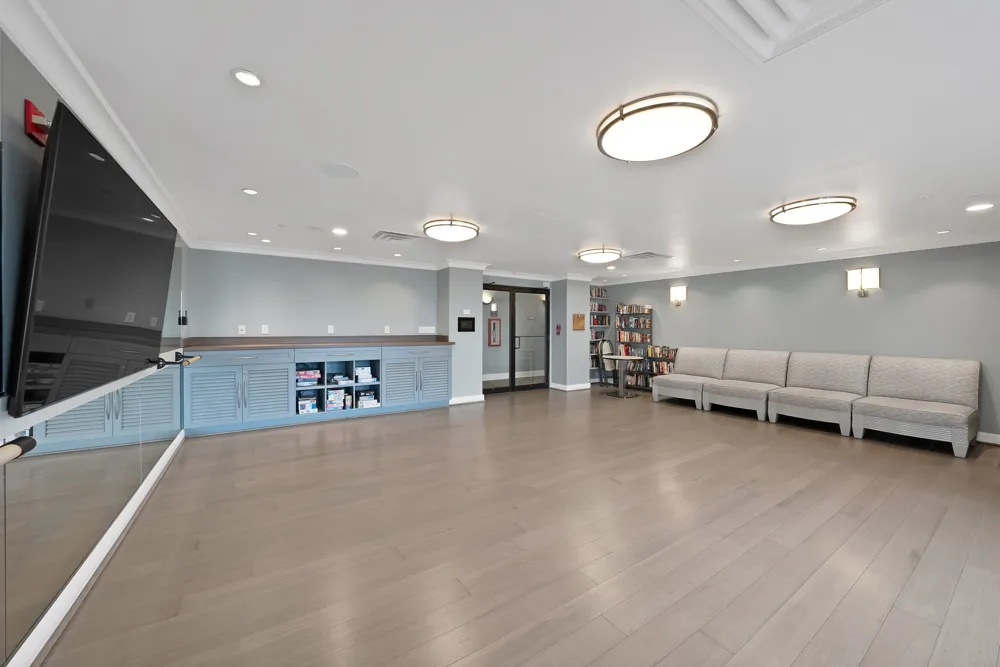 330 Las Colinas Boulevard E #338 Irving, TX 75039
