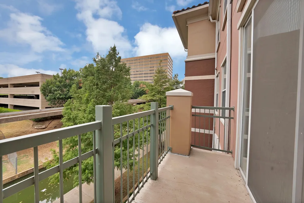 330 Las Colinas Boulevard E #338 Irving, TX 75039