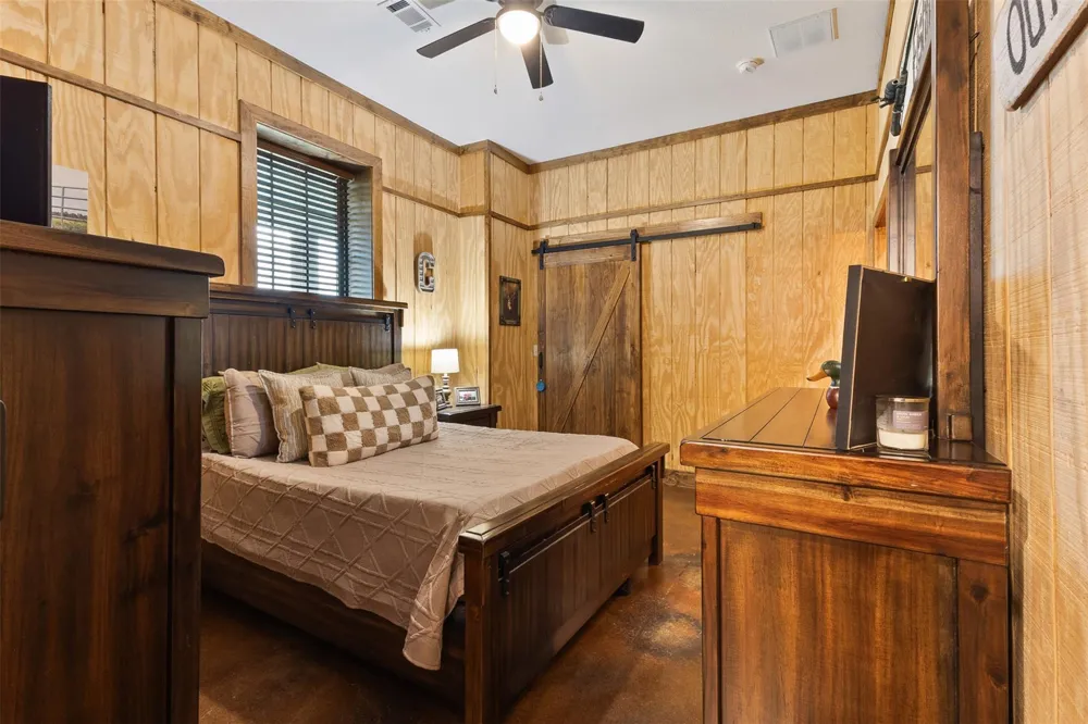 1402 Eagle Ferry Road Anahuac, TX 77514