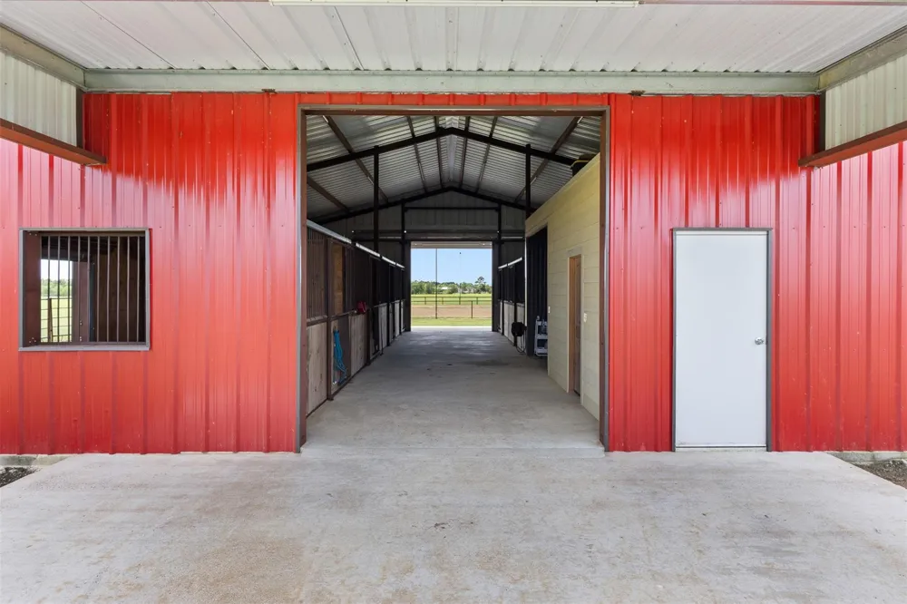 1402 Eagle Ferry Road Anahuac, TX 77514