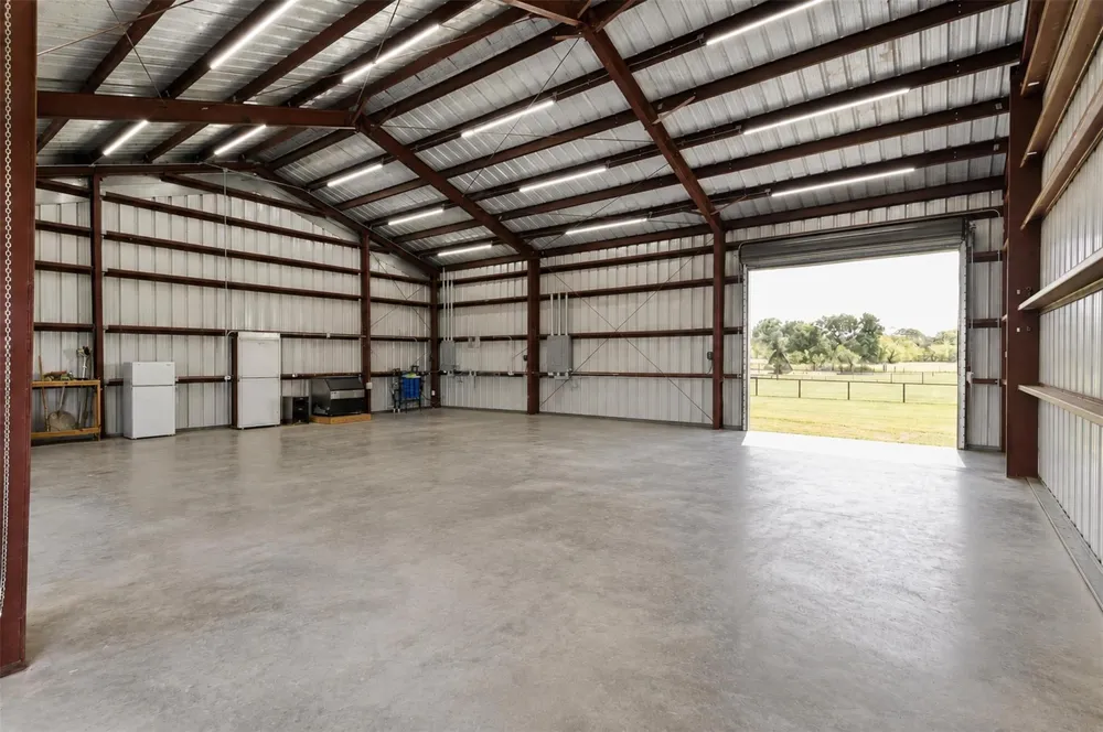 1402 Eagle Ferry Road Anahuac, TX 77514