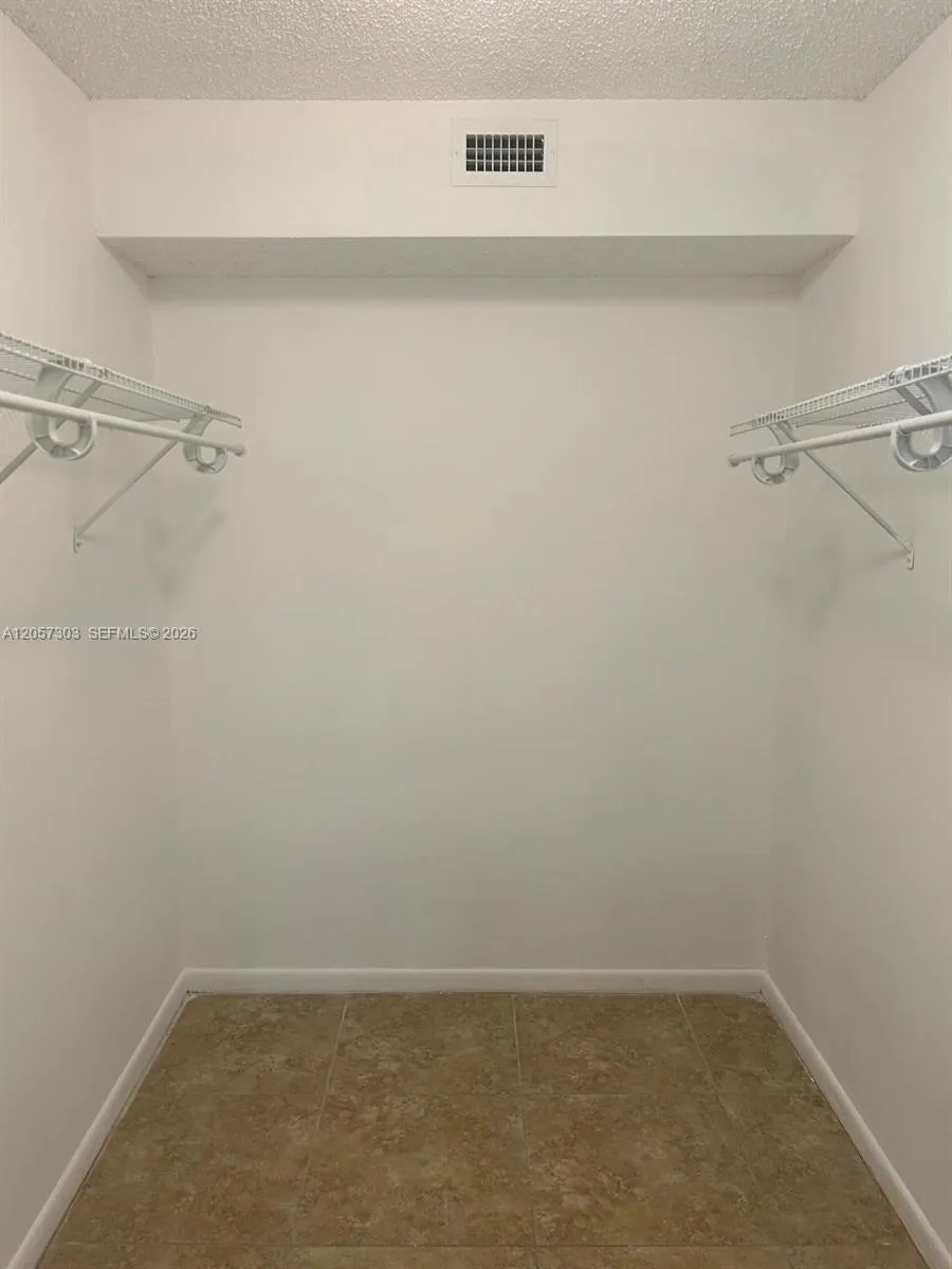 8851 Wiles Rd #208 Coral Springs, FL 33067