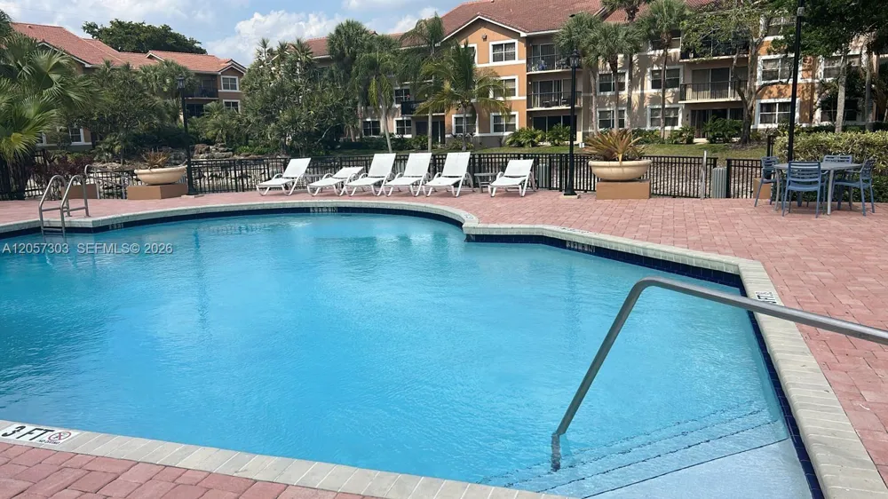 8851 Wiles Rd #208 Coral Springs, FL 33067