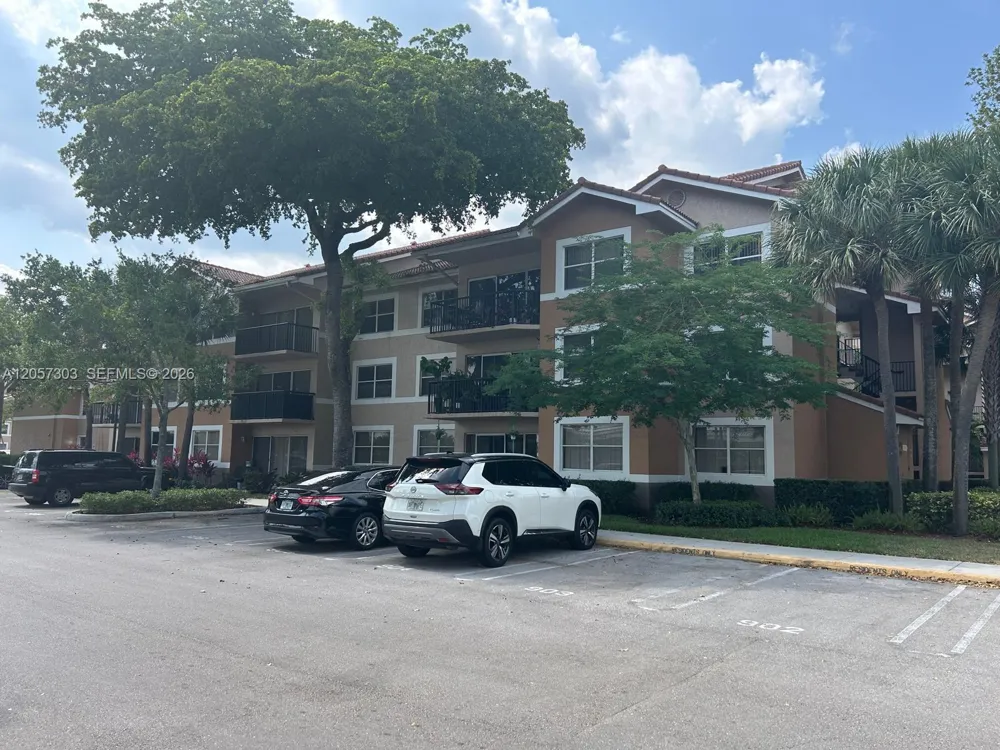 8851 Wiles Rd #208 Coral Springs, FL 33067