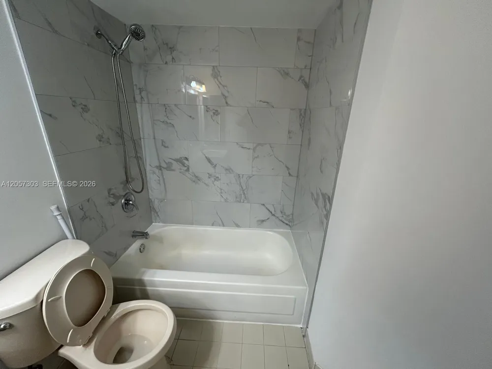 8851 Wiles Rd #208 Coral Springs, FL 33067