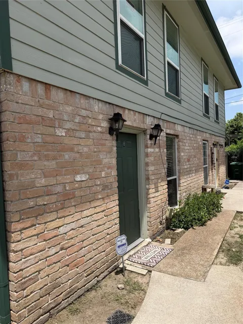 1116 Murrayhill Drive #8