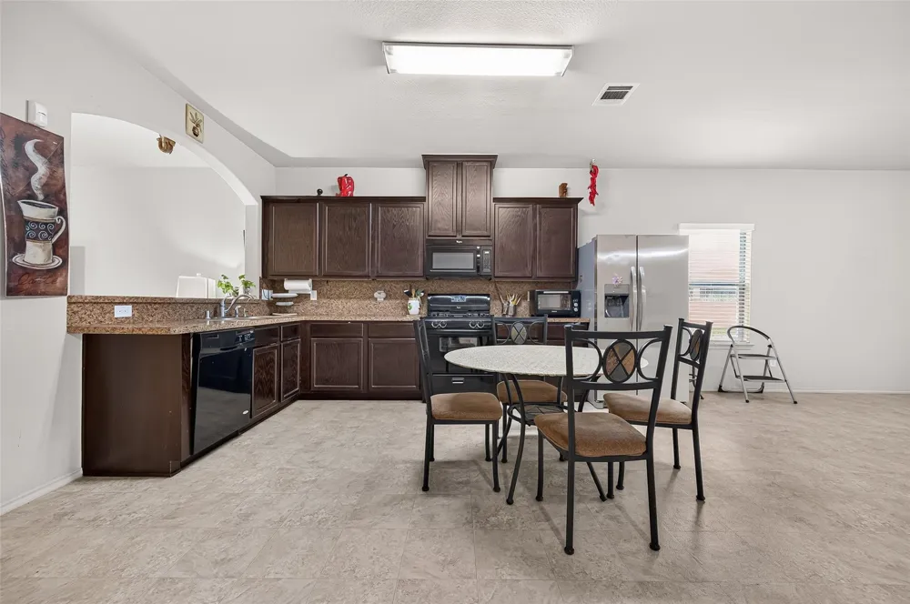 7870 Maverick Trace Lane Cypress, TX 77433
