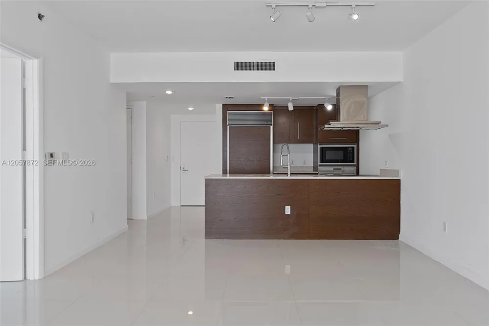 495 Brickell Ave #5007 Miami, FL 33131