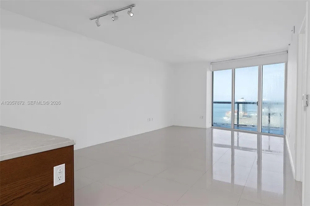 495 Brickell Ave #5007 Miami, FL 33131