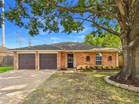 1817 Woodcrest Drive