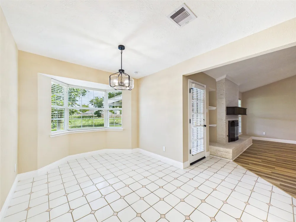 1817 Woodcrest Drive Deer Park, TX 77536