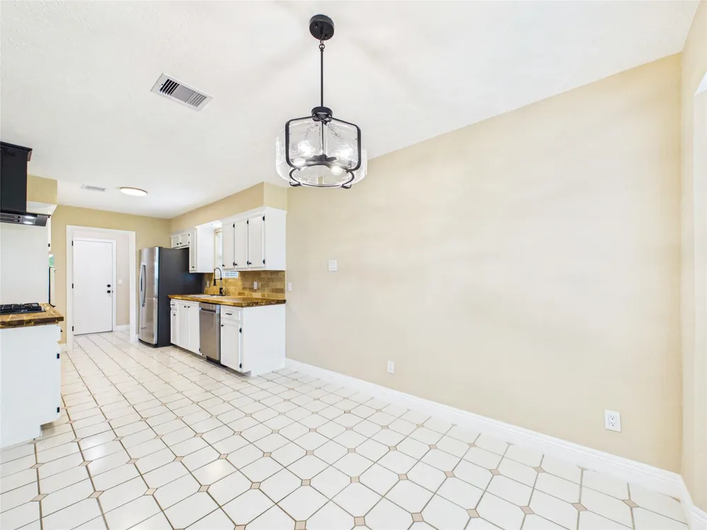 1817 Woodcrest Drive Deer Park, TX 77536