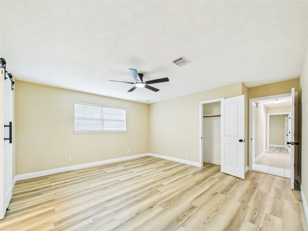 1817 Woodcrest Drive Deer Park, TX 77536
