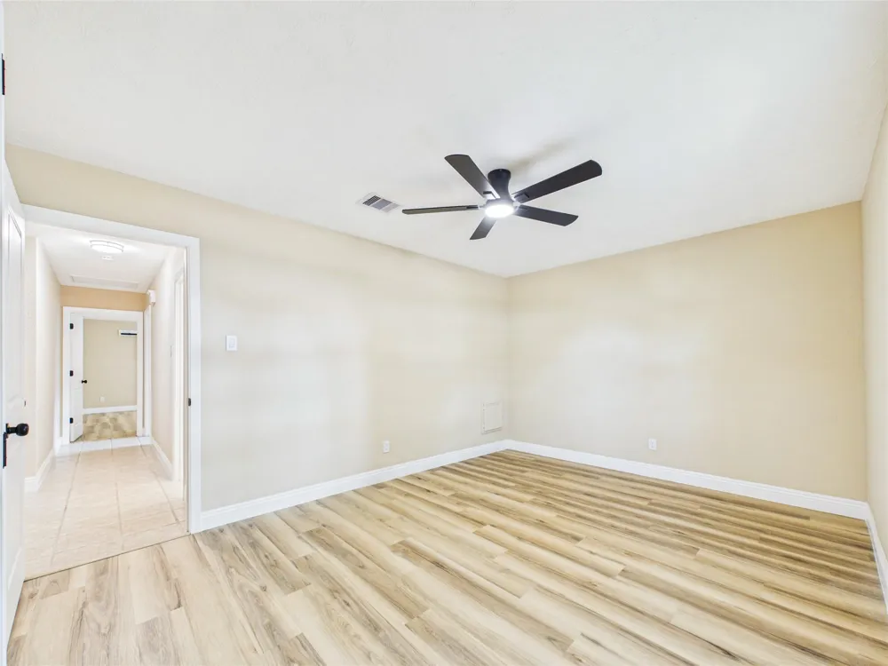 1817 Woodcrest Drive Deer Park, TX 77536