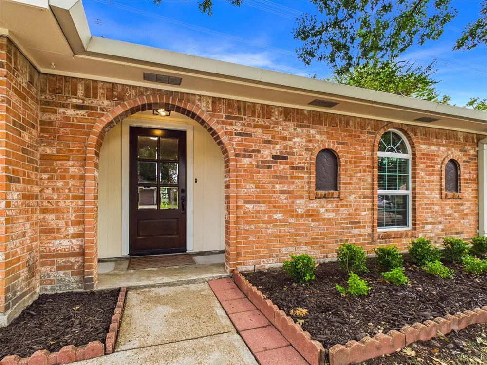 1817 Woodcrest Drive Deer Park, TX 77536