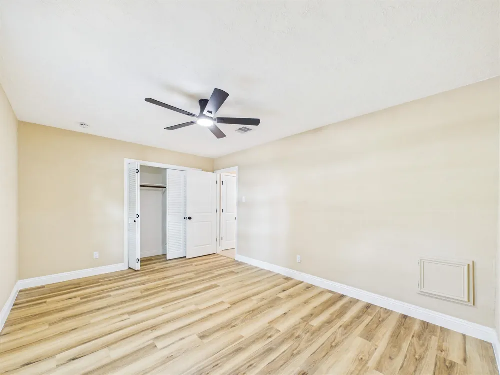 1817 Woodcrest Drive Deer Park, TX 77536