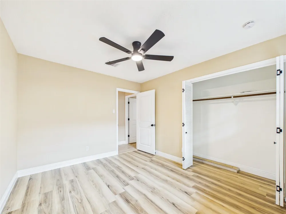 1817 Woodcrest Drive Deer Park, TX 77536