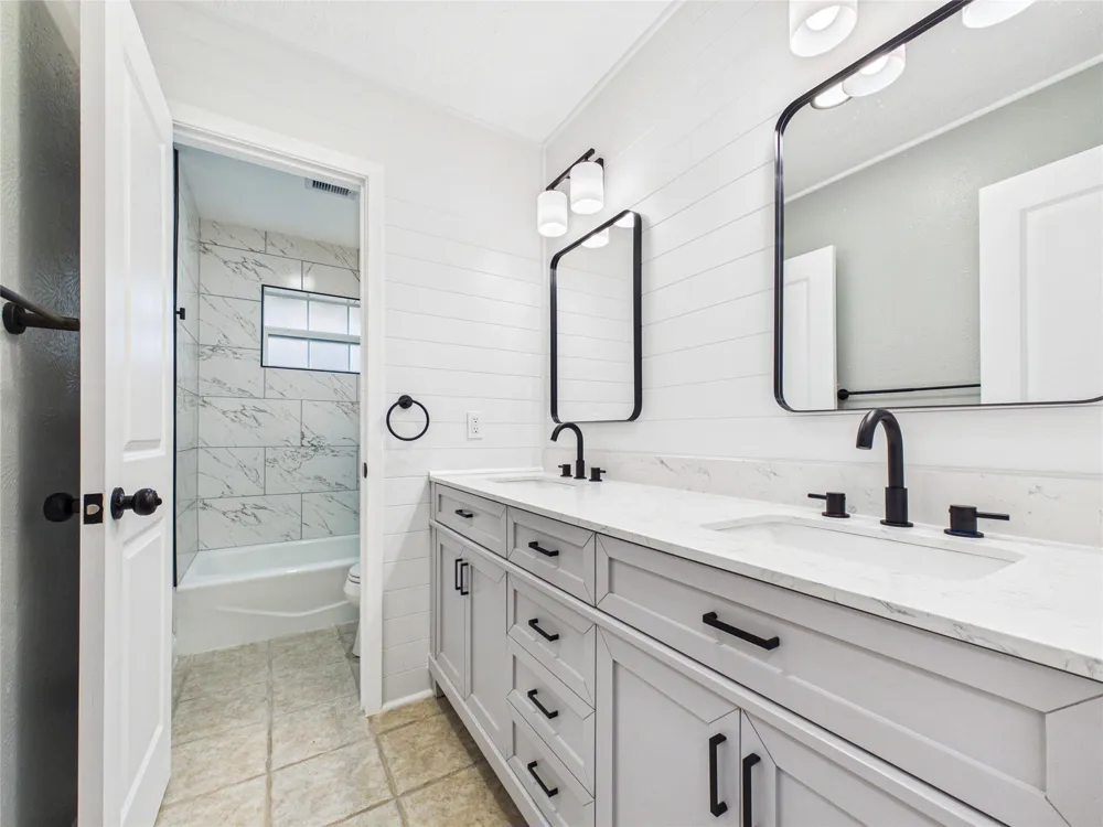 1817 Woodcrest Drive Deer Park, TX 77536