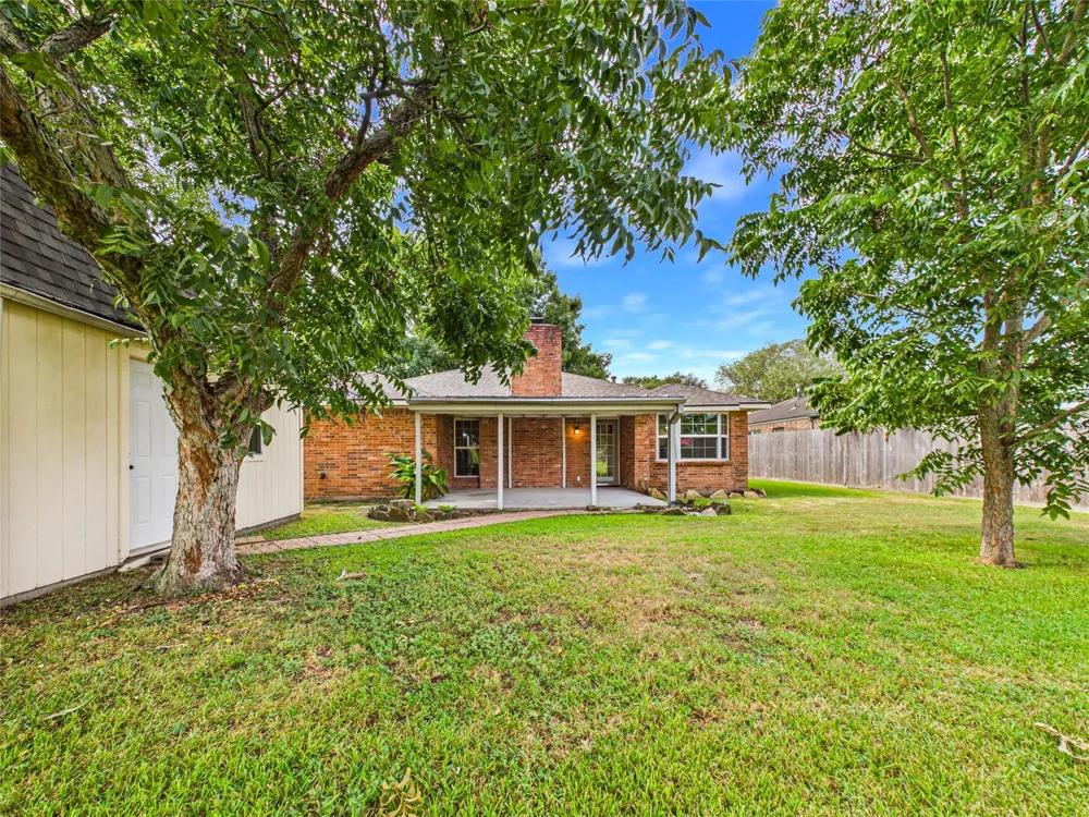 1817 Woodcrest Drive Deer Park, TX 77536