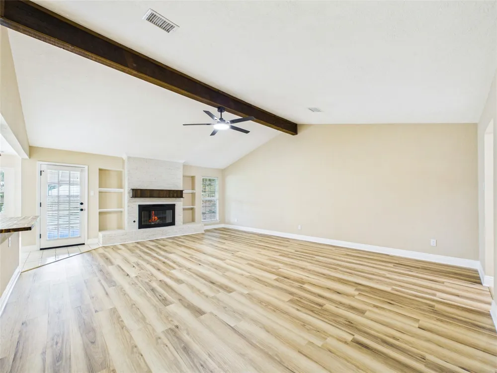 1817 Woodcrest Drive Deer Park, TX 77536