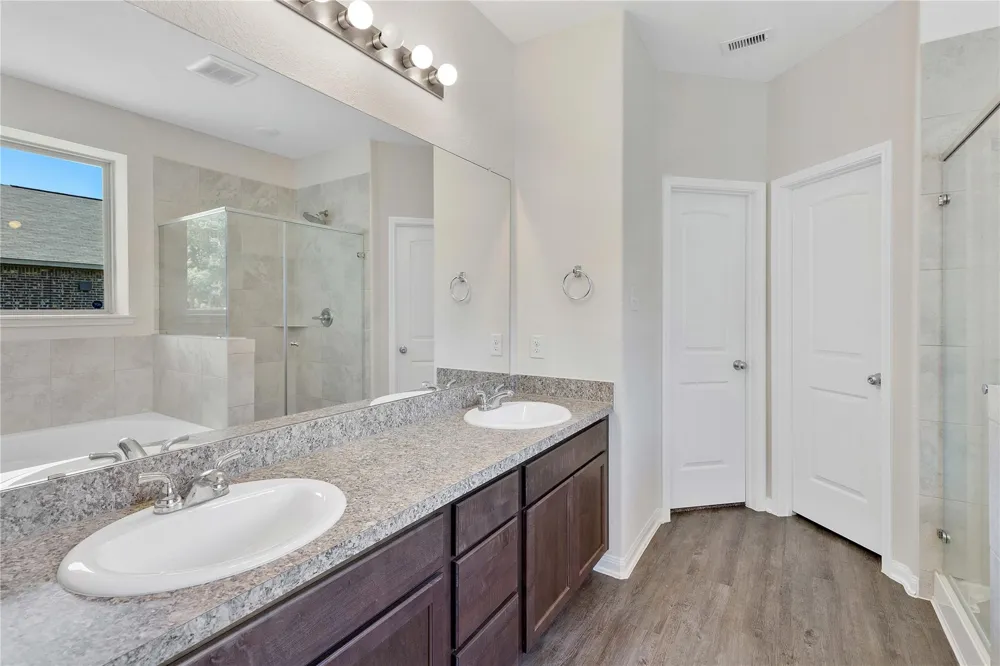 218 Rocky Ridge Drive Anahuac, TX 77514