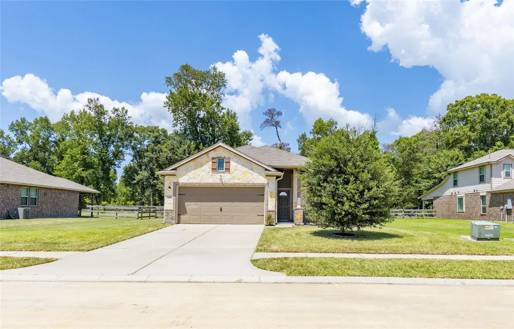 218 Rocky Ridge Drive Anahuac, TX 77514
