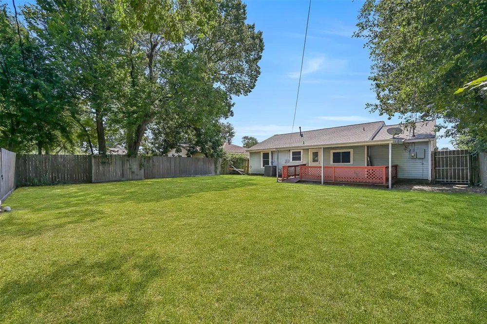1419 Harris Avenue Pasadena, TX 77506