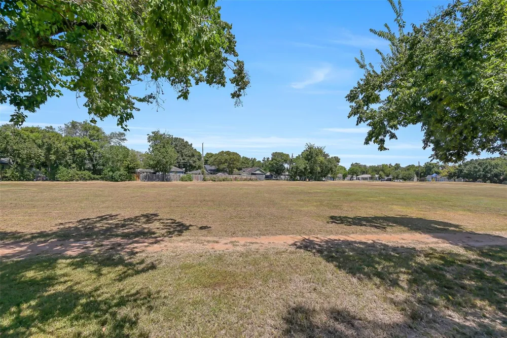 1419 Harris Avenue Pasadena, TX 77506