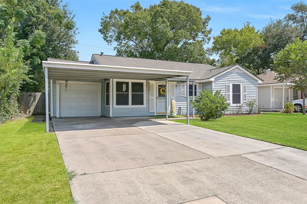 1419 Harris Avenue Pasadena, TX 77506