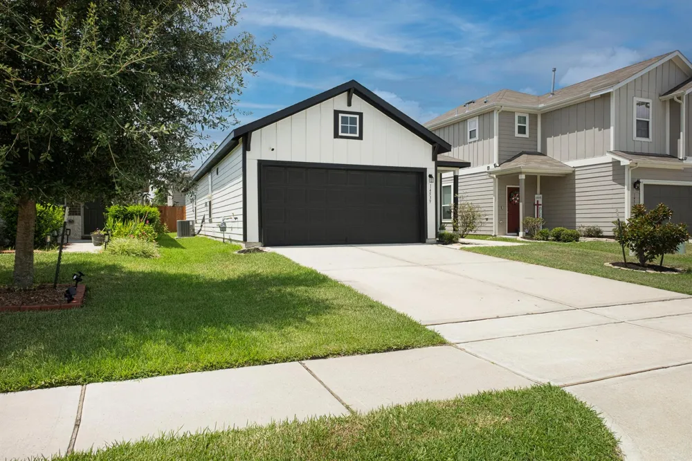 14539 Maple Field Dr Houston, TX 77069