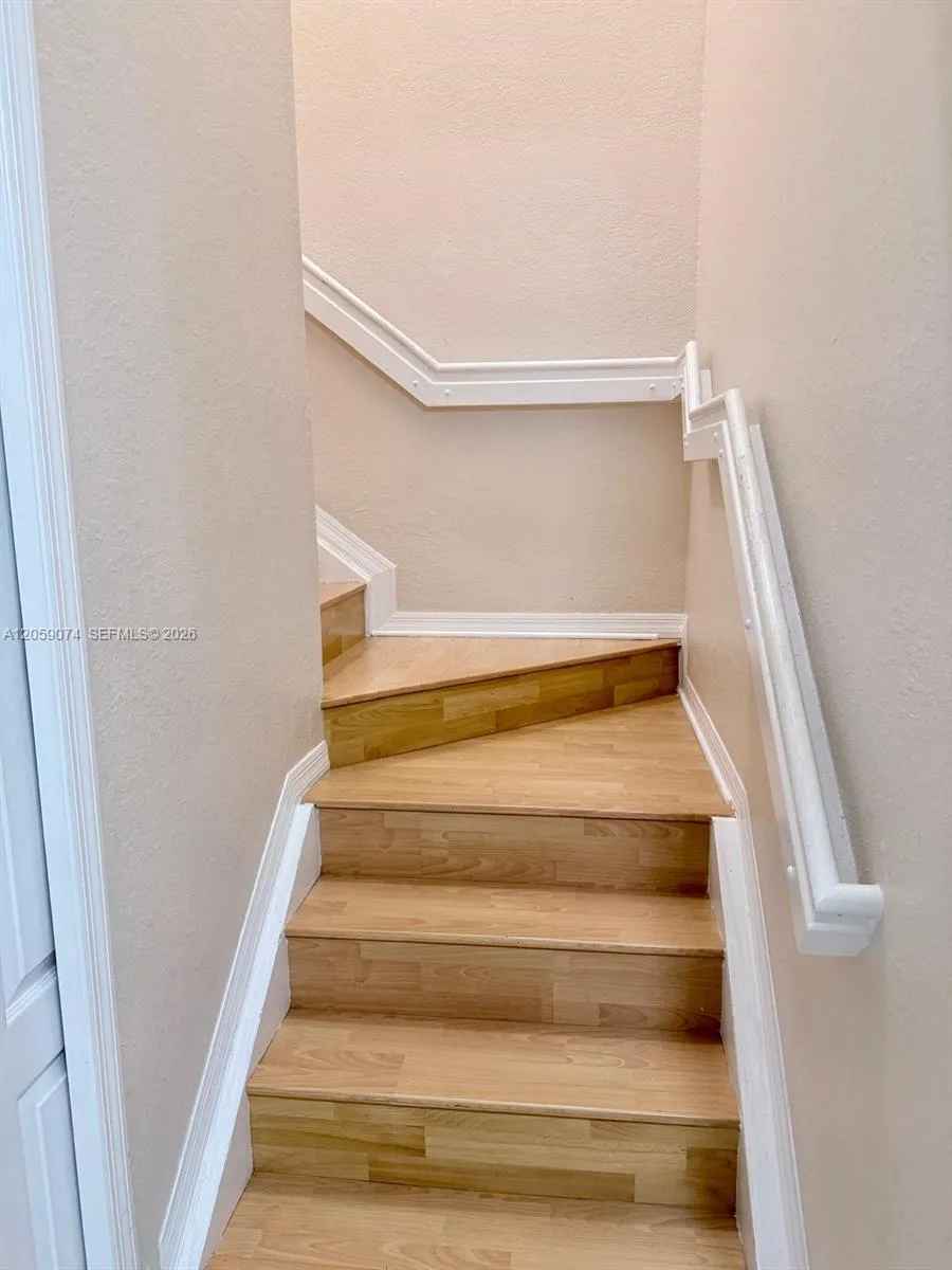 8906 W Flagler St #216 Miami, FL 33174