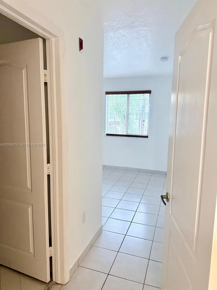 8906 W Flagler St #216 Miami, FL 33174