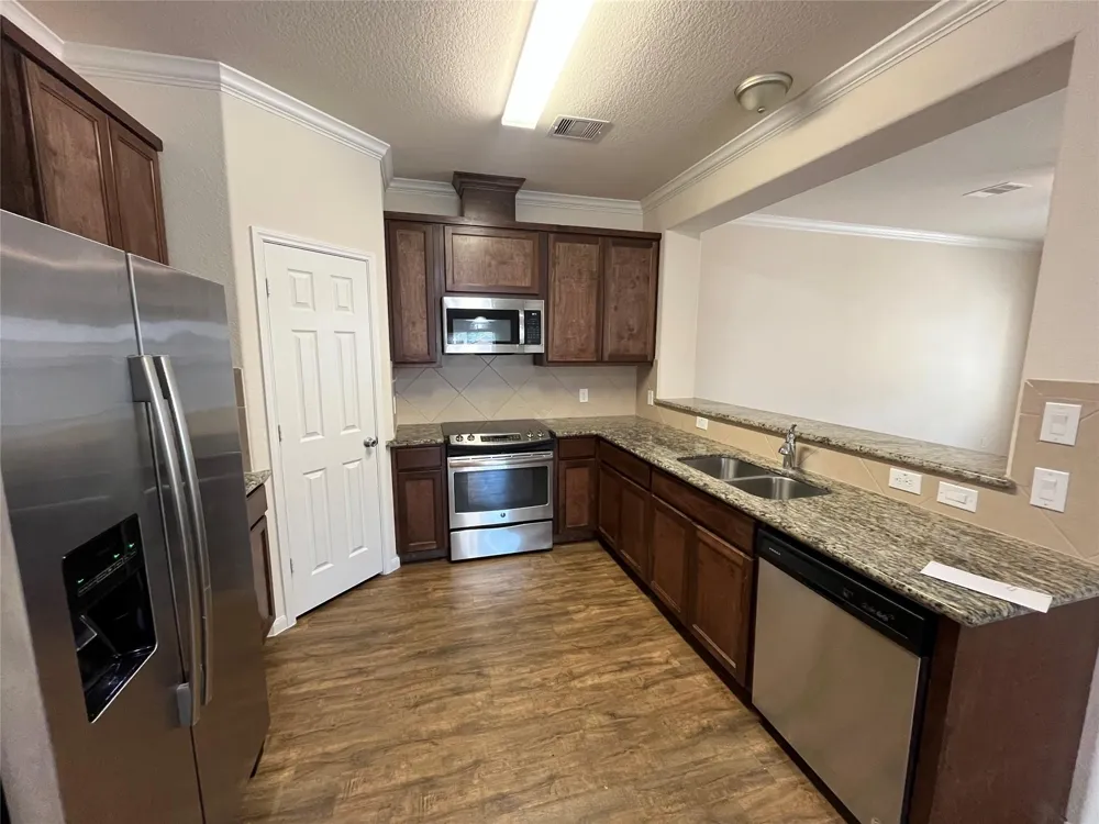 601 Rosewood Street Dayton, TX 77535