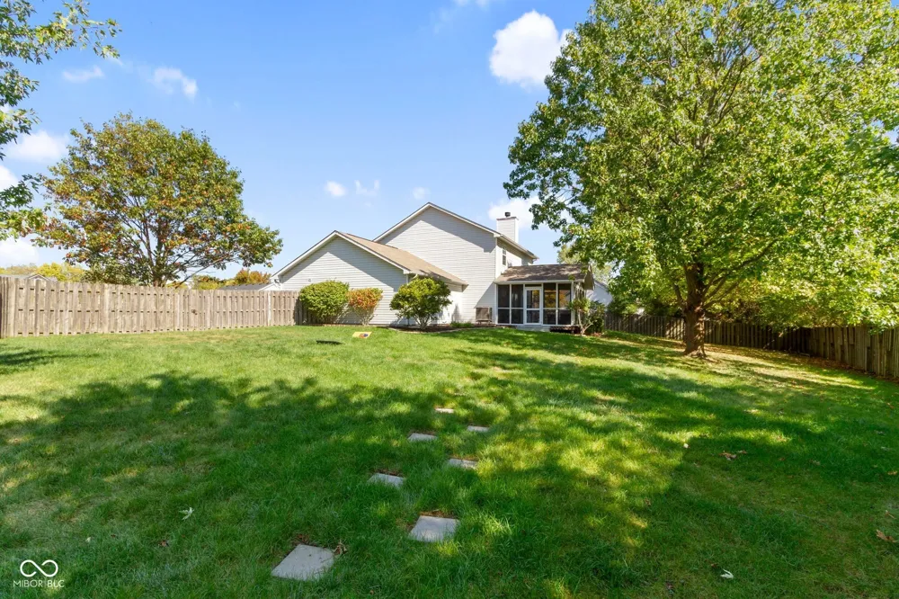 2015 Pheasant Run Westfield, IN 46074