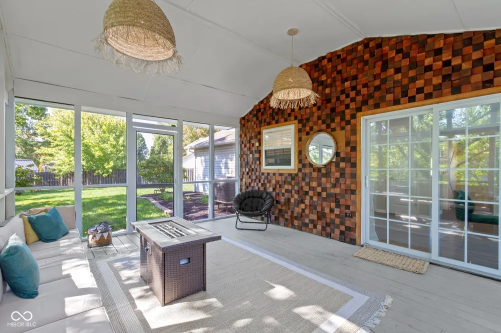 2015 Pheasant Run Westfield, IN 46074
