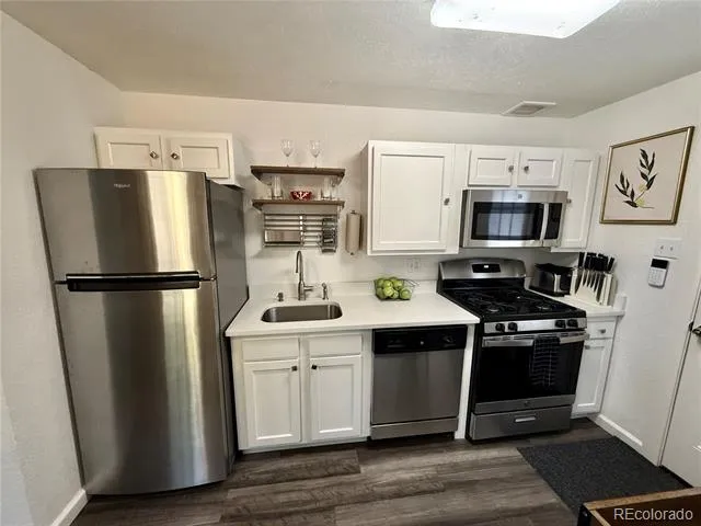 1552 Trenton Street Denver, CO 80220