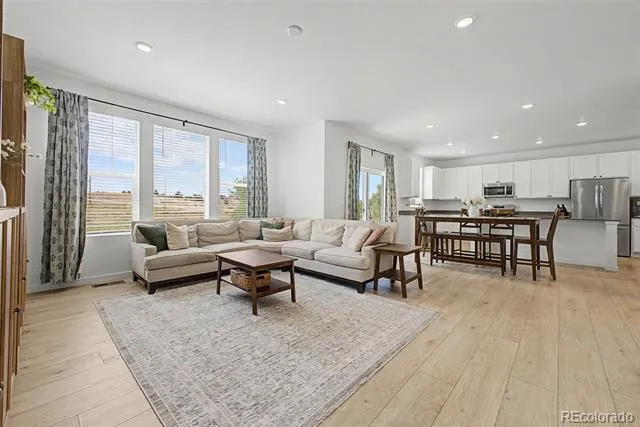 241 Paloma Way Elizabeth, CO 80107