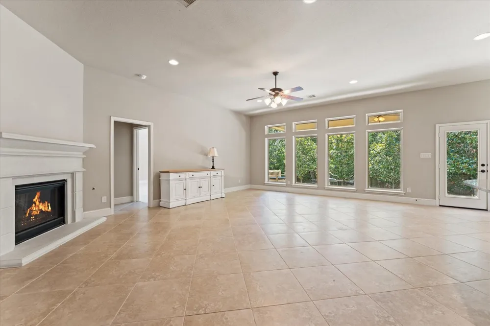 146 Diamond Back Lane Montgomery, TX 77316