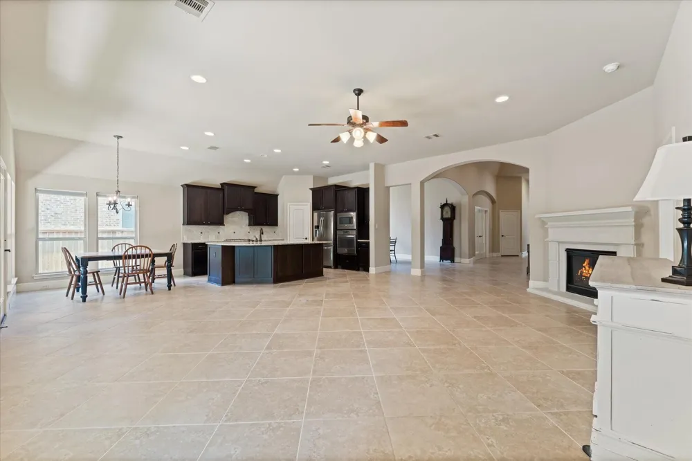 146 Diamond Back Lane Montgomery, TX 77316