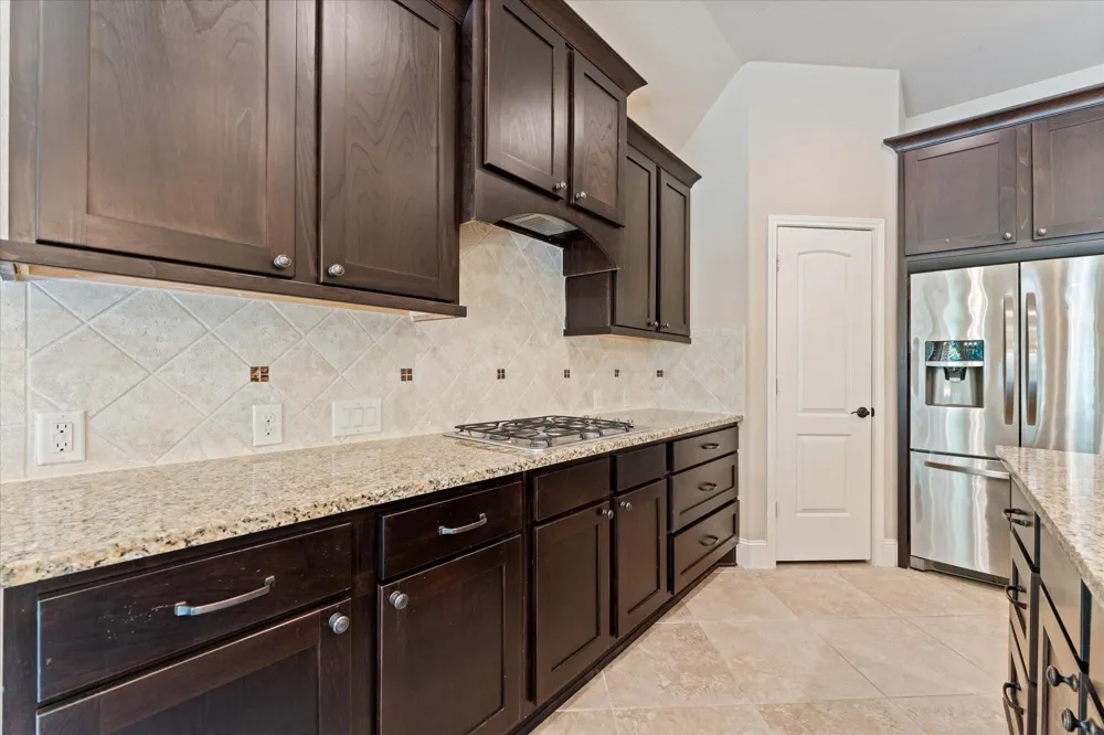 146 Diamond Back Lane Montgomery, TX 77316