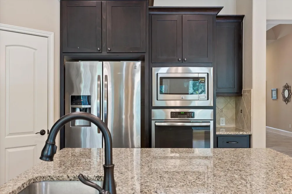 146 Diamond Back Lane Montgomery, TX 77316