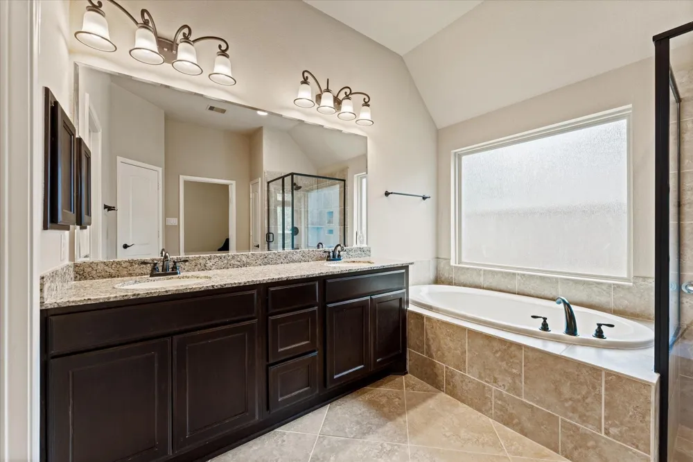 146 Diamond Back Lane Montgomery, TX 77316