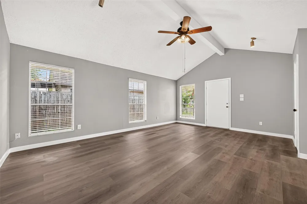 10814 Parkland Woods Drive Sugar Land, TX 77498