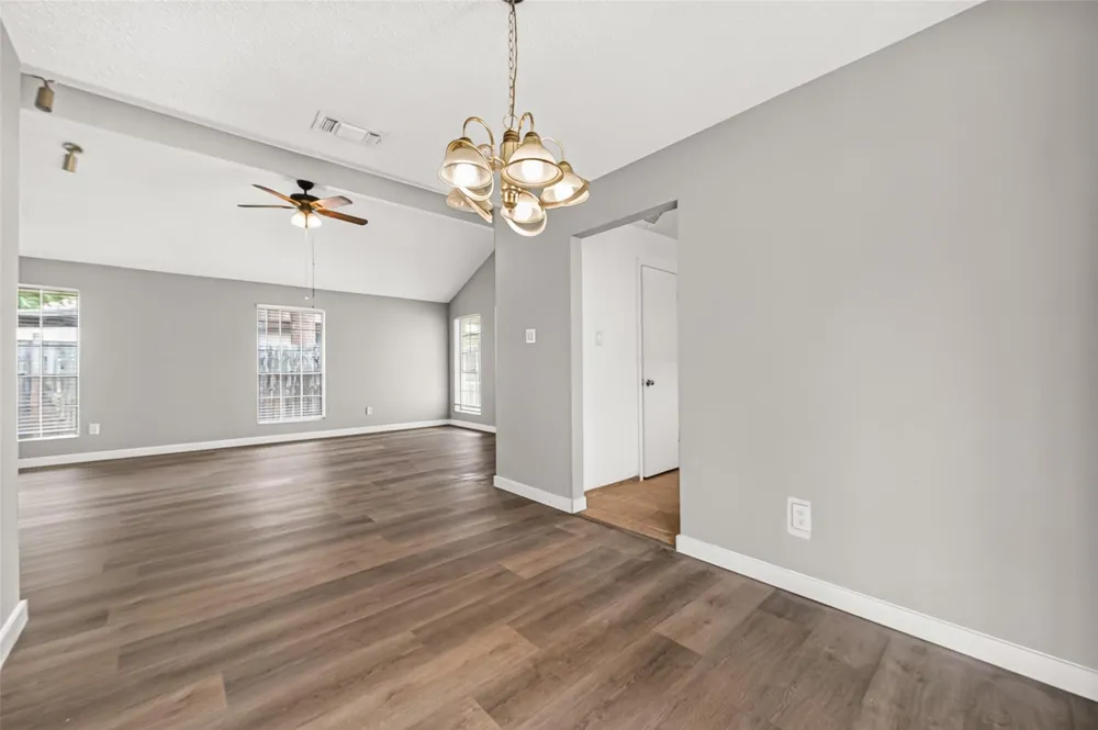 10814 Parkland Woods Drive Sugar Land, TX 77498