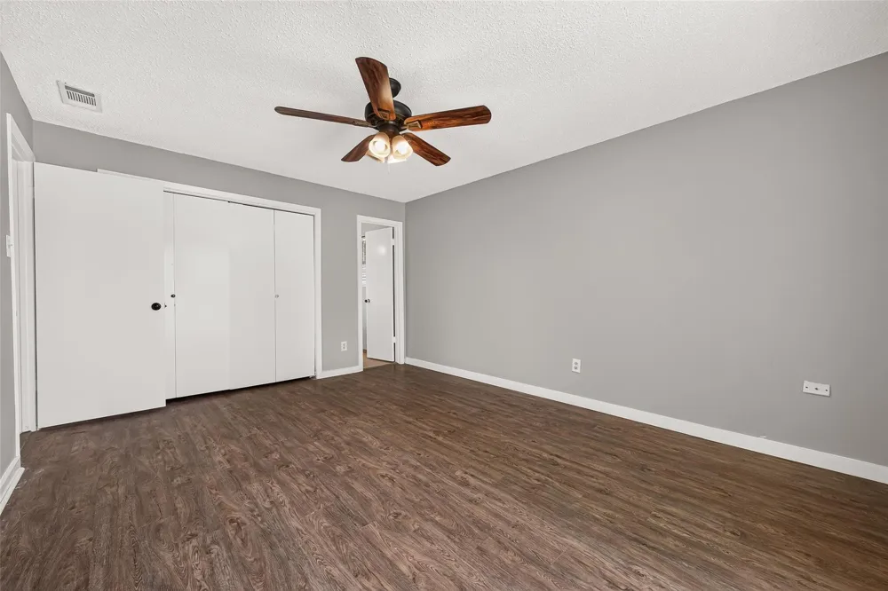 10814 Parkland Woods Drive Sugar Land, TX 77498