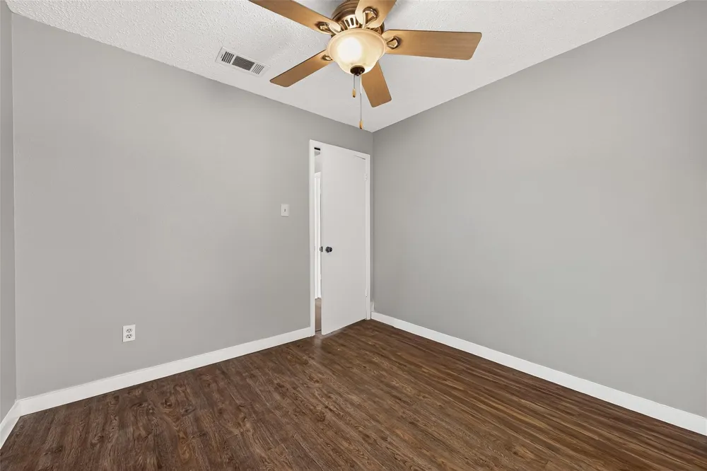 10814 Parkland Woods Drive Sugar Land, TX 77498